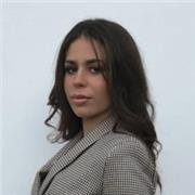 Soy graduada en filología hispánica y adoro la enseñanza. Comparto mis conocimientos de forma personalizada